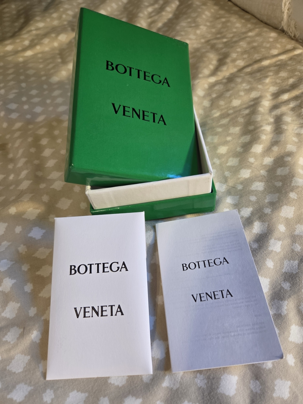 Bottega Veneta Gift Box - Picture 2 of 7